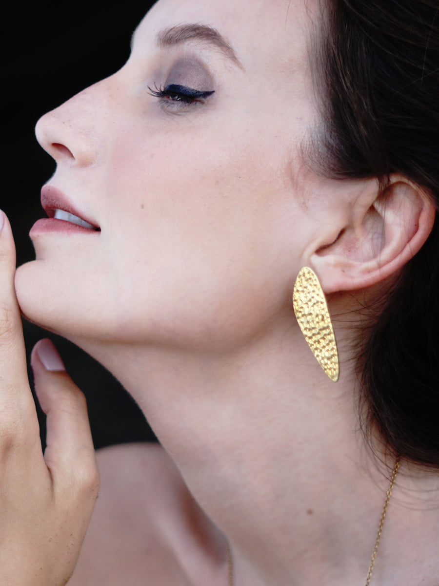 Relevé Fashion Emi & Eve Juno Hammered Earrings in Gold Made of Recycled Missile Shells Responsible Luxury Conflict-Free Jewellery Ethical and Sustainable Designer Brand Purchase with Purpose Shop for Good