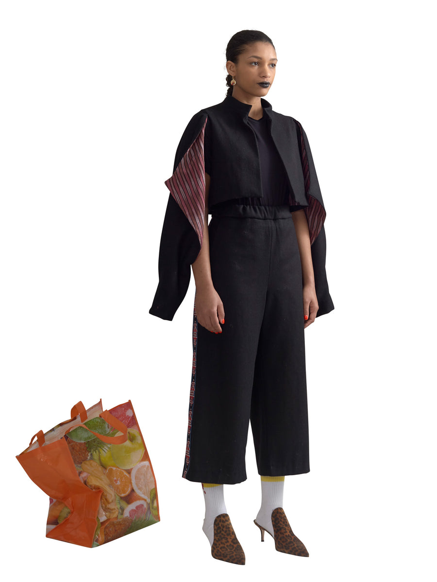 Releve Fashion Harem London Black Wool Efe Cropped Capelet Sustainable Streetwear Style Conscious Clothing Ethical Fashion Designer Brand Handmade Purchase with Purpose Shop for Good