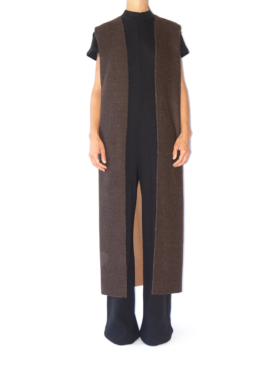 Releve Fashion Port Zienna Long Camel Reversible Alpaca Vest Sustainable Luxury Fashion Conscious Clothing Ethical Designer Brand Eco Design Innovative Materials Purchase with Purpose Shop for Good