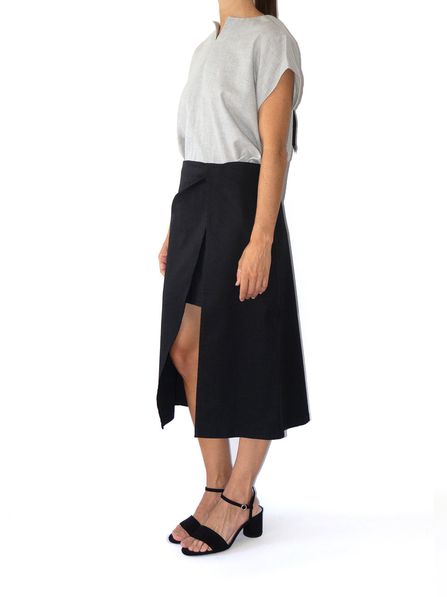 Minilog Double-Layered Asymmetric Skirt, Black