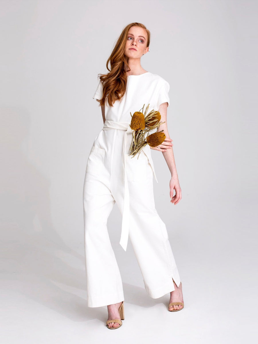 Releve Fashion Port Zienna White Minimal Jumpsuit Sustainable Luxury Fashion Conscious Clothing Ethical Designer Brand Eco Design Innovative Materials Purchase with Purpose Shop for Good