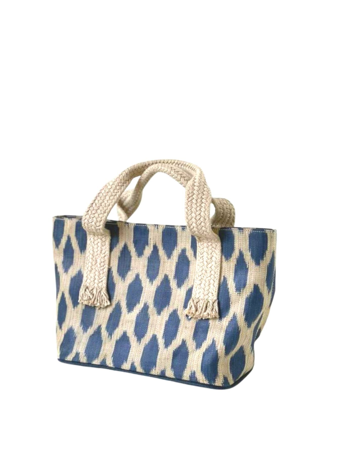 Releve Fashion Bea Valdes Beige / Blue in T'nalak Tote Bag Ethical Luxury Brand Sustainable Bag Conscious Fashion Purchase with Purpose Shop for Good
