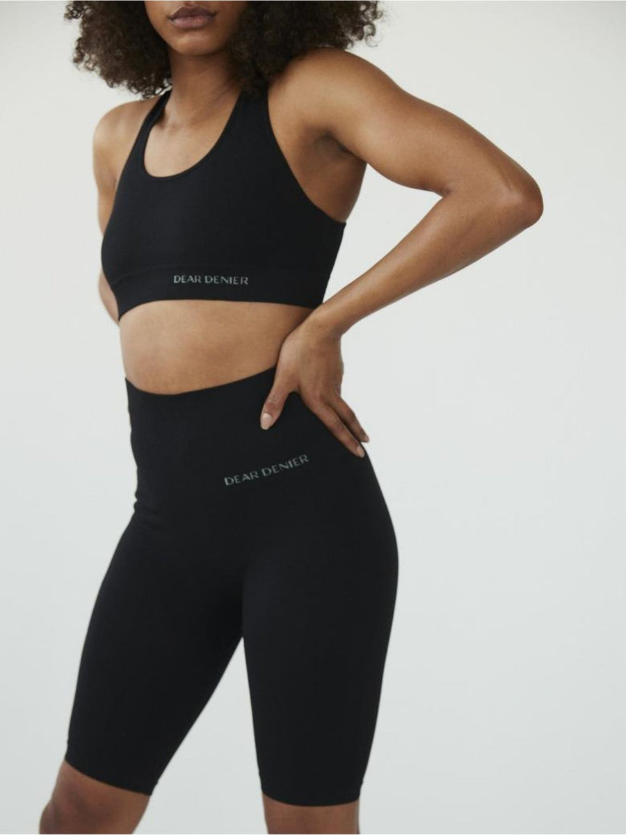 Sustainable seamless activewear manufacturer