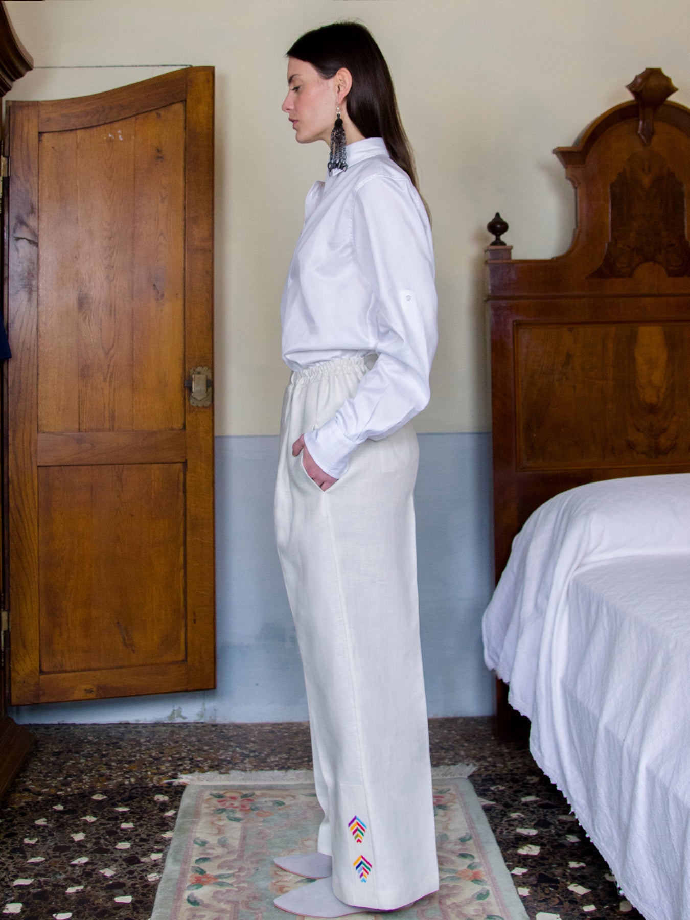 Releve Fashion Filanda n.18 Amelie White Cotton Button Down Dress Shirt Sustainable Luxury Fashion Conscious Clothing and Accessories Ethical Designer Brand Artisanal Handcrafted Made in Italy Purchase with Purpose Shop for Good