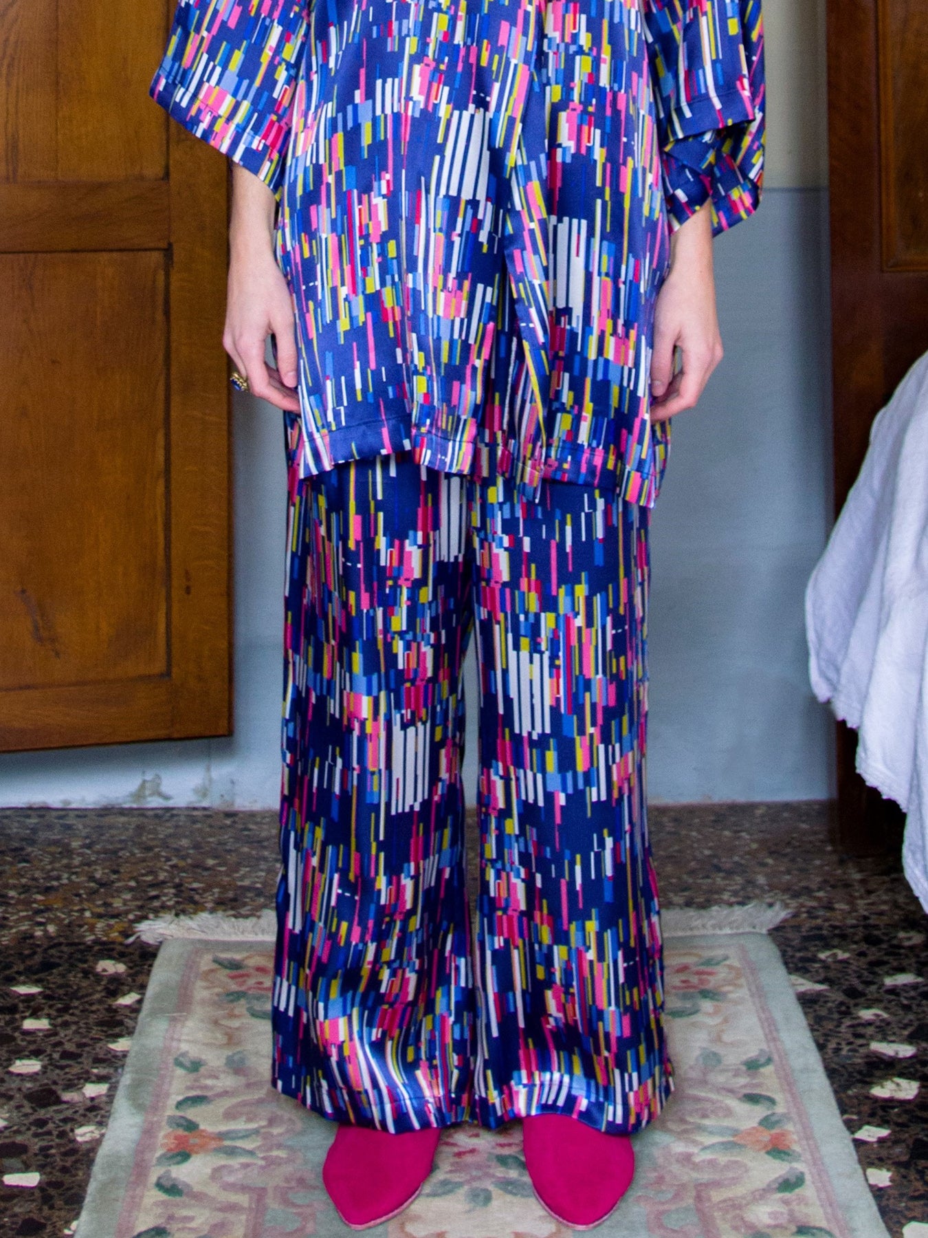 Releve Fashion Filanda n.18 Lorette Multicoloured Loose Silk Trousers Sustainable Luxury Fashion Conscious Clothing and Accessories Ethical Designer Brand Artisanal Handcrafted Made in Italy Purchase with Purpose Shop for Good