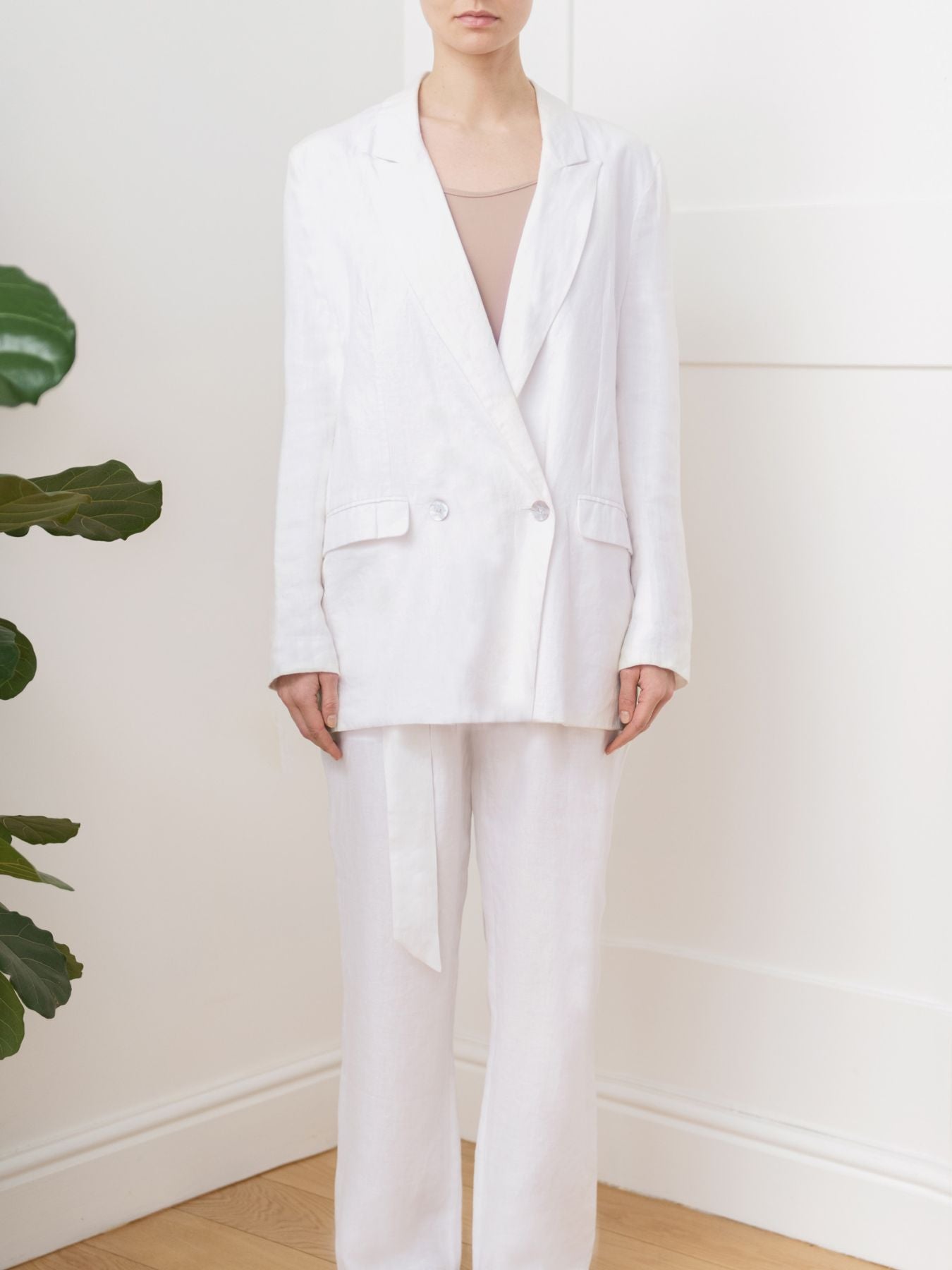 Releve Fashion Oramai London Nomade Suit Jacket White Ethical Designers Sustainable Fashion Brands Eco-Age Brandmark Purchase with Purpose Shop for Good