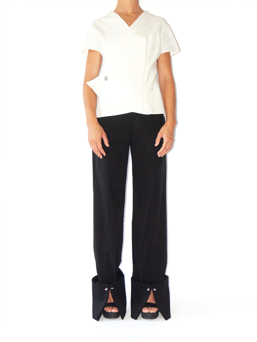 Releve Fashion Port Zienna White Organic Cotton Canvas Wrap Over Blouse Sustainable Luxury Fashion Conscious Clothing Ethical Designer Brand Eco Design Innovative Materials Purchase with Purpose Shop for Good