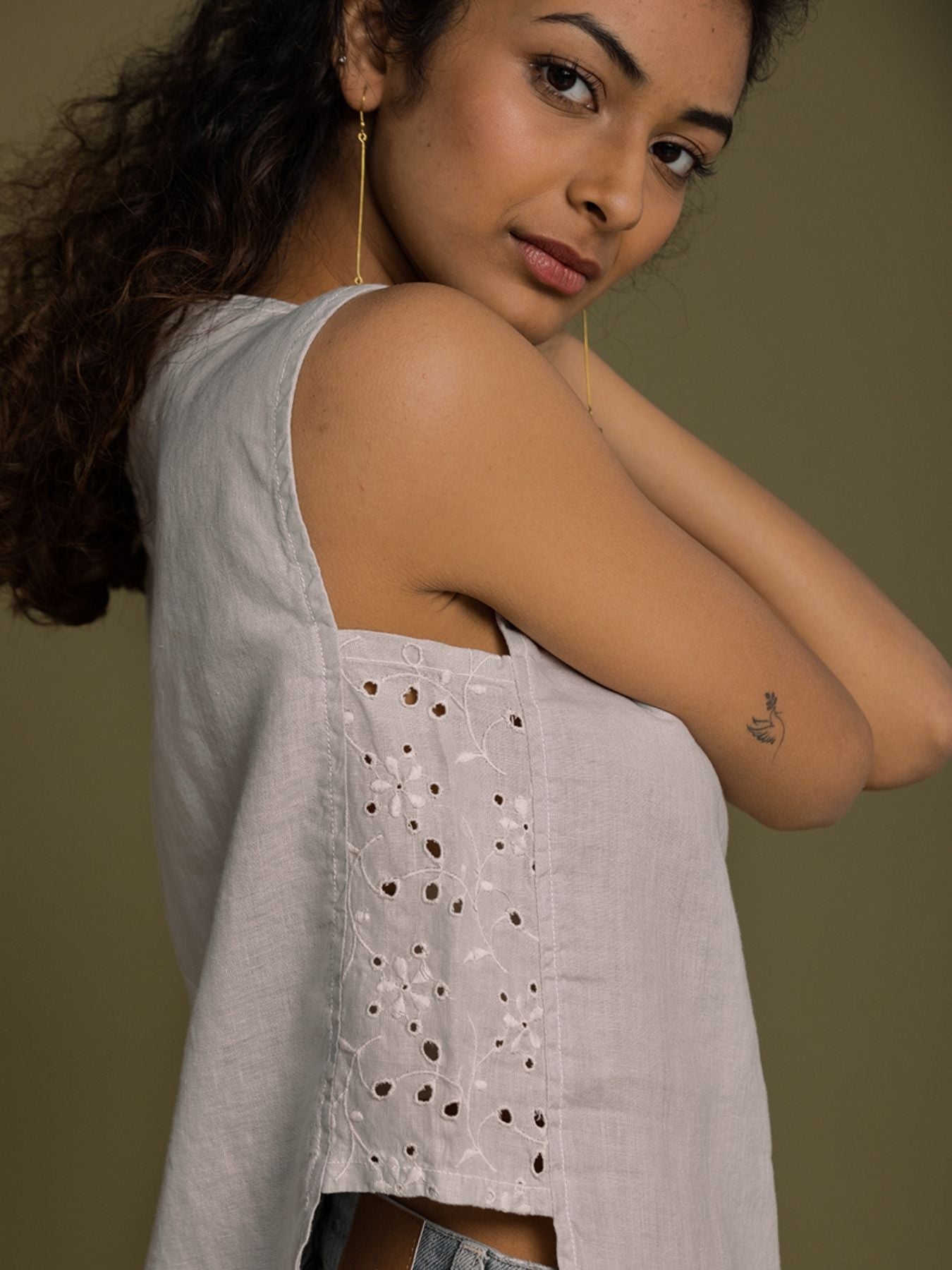 Releve Fashion Reistor Grey Desert Road Trip Top Ethical Designer Brand Sustainable Fashion Conscious Clothing Purchase with Purpose Shop for Good