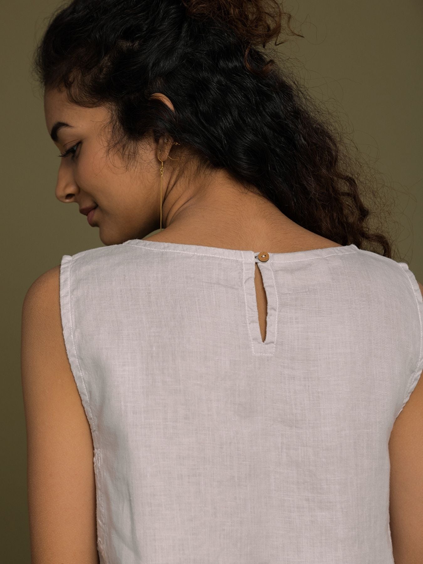 Releve Fashion Reistor Grey Desert Road Trip Top Ethical Designer Brand Sustainable Fashion Conscious Clothing Purchase with Purpose Shop for Good