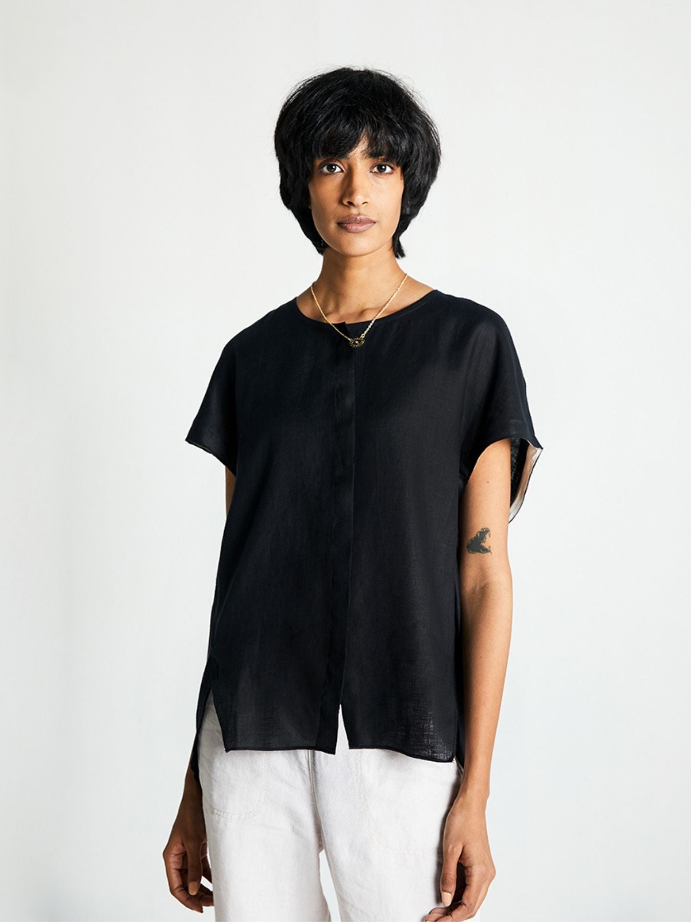 The Black Box Top, Black