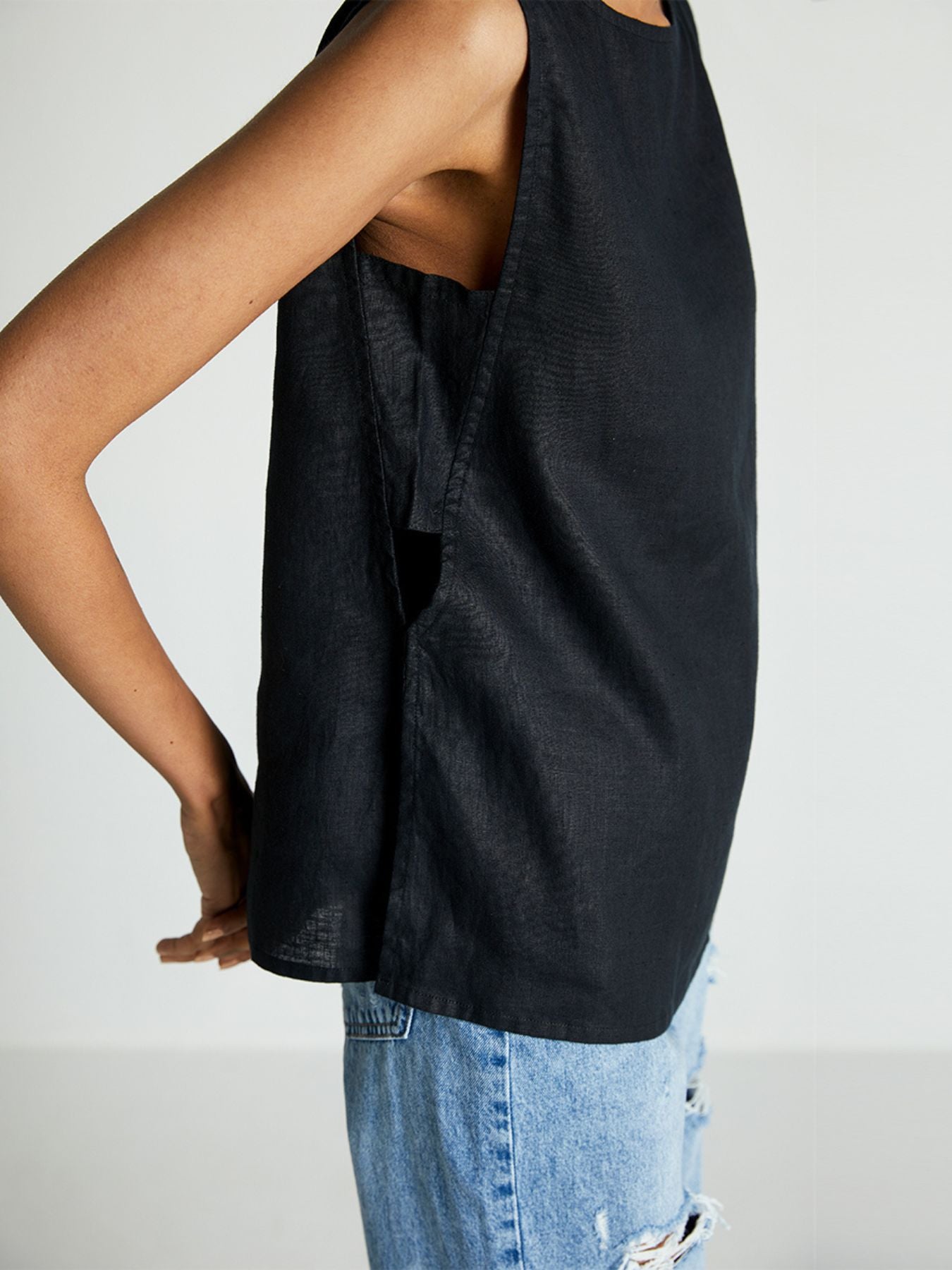 Releve Fashion Reistor The Black in Business Top Black Ethical Designer Brand Sustainable Fashion Conscious Clothing Purchase with Purpose Shop for Good