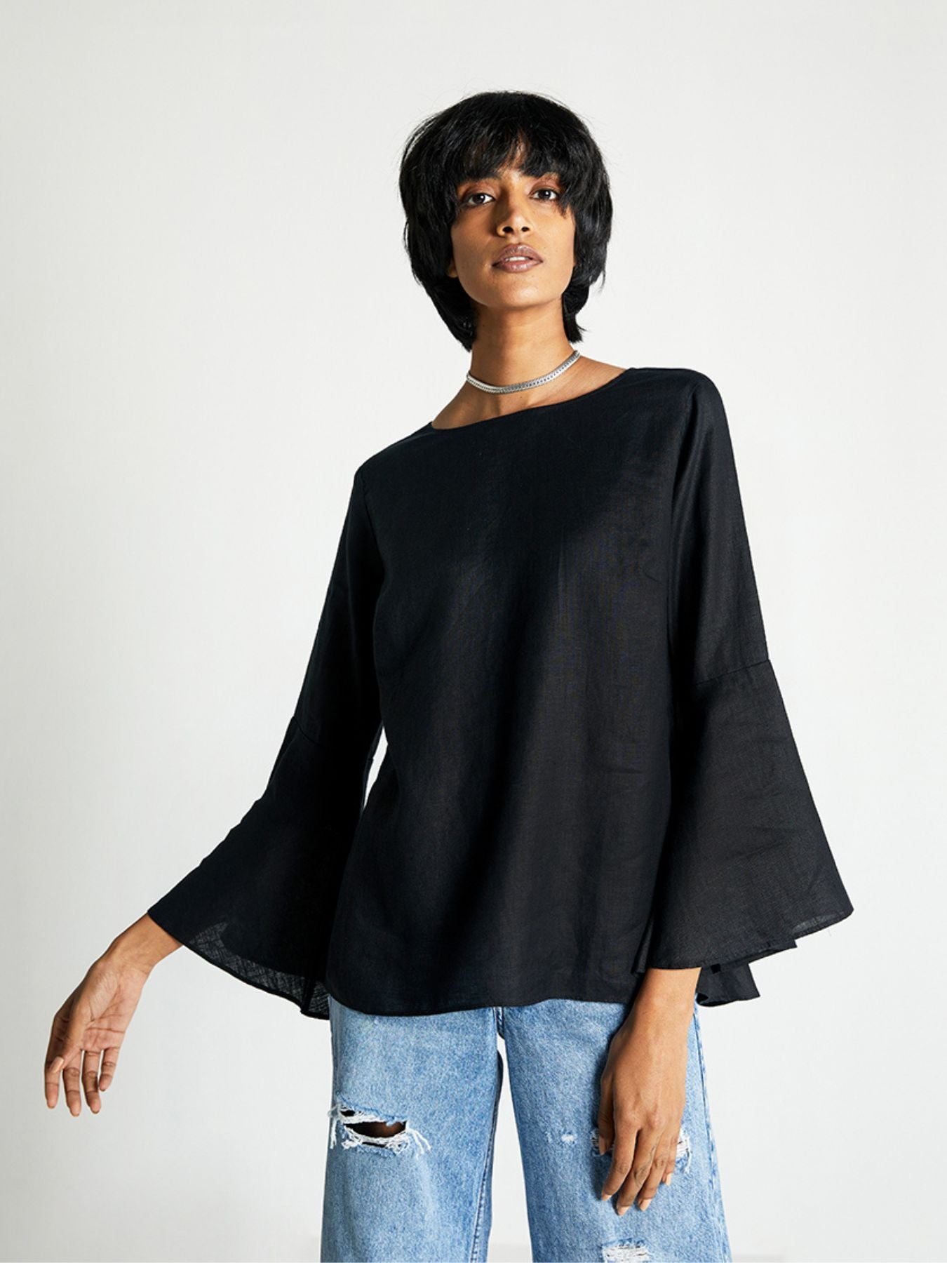 The Button Back Top, Black