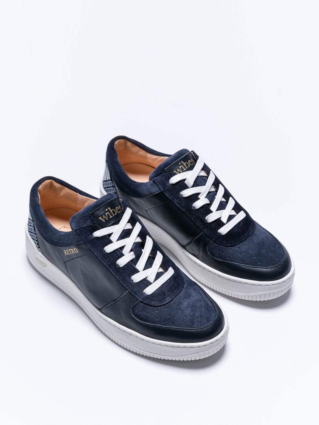 Retro Sassandra Trainers